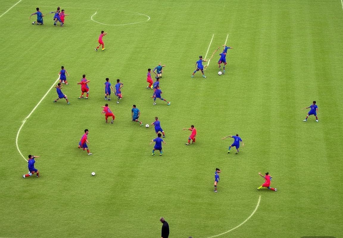 足球战术与心理：塑造比赛走向的关键要素(图1)